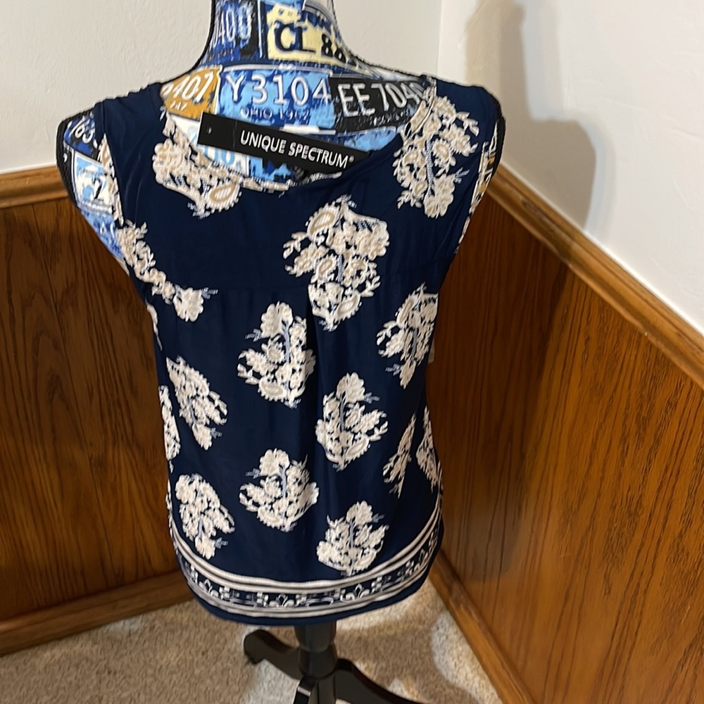 Unique Spectrum Tank Top - Picture 2 of 6